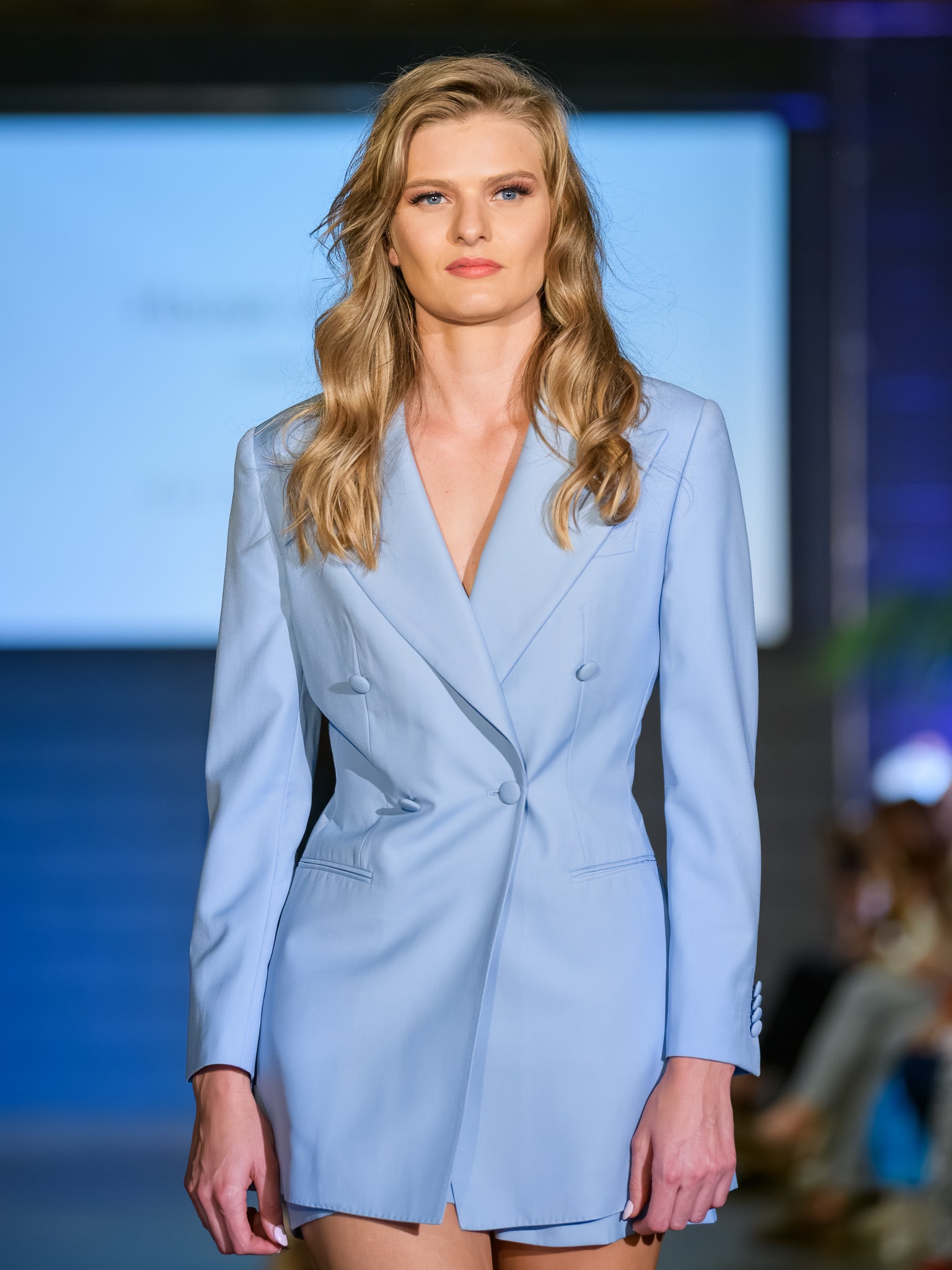 Day sky blue suit